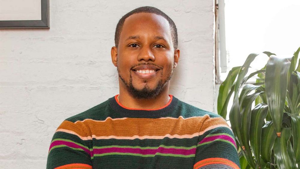Army and Air Force veteran Anthony Edwards