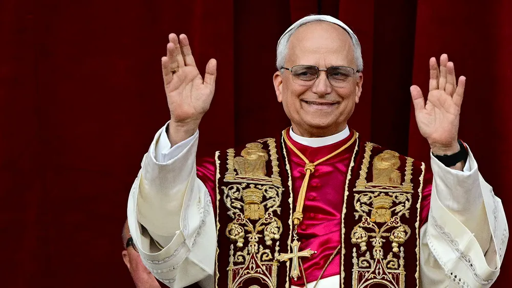Pope Leo XIV waving