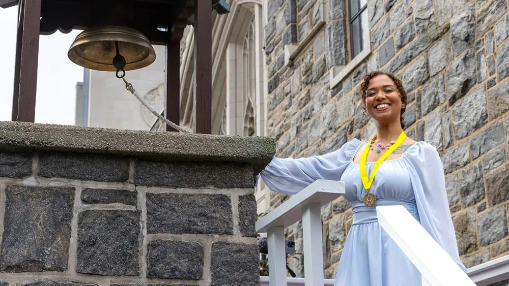 Veteran graduate rings Fordham's Victory Bell