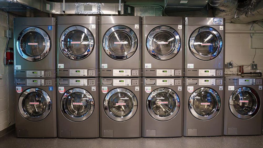 Image of laundry room in Faber Hall.