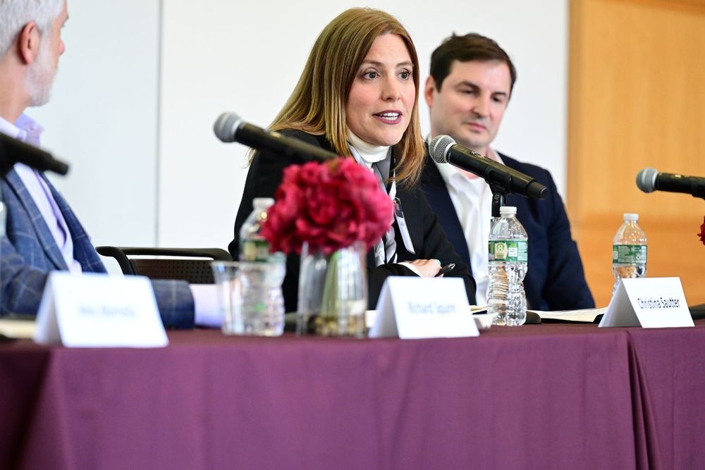 Investor Forum 2024_Christina Sautter speaks on panel