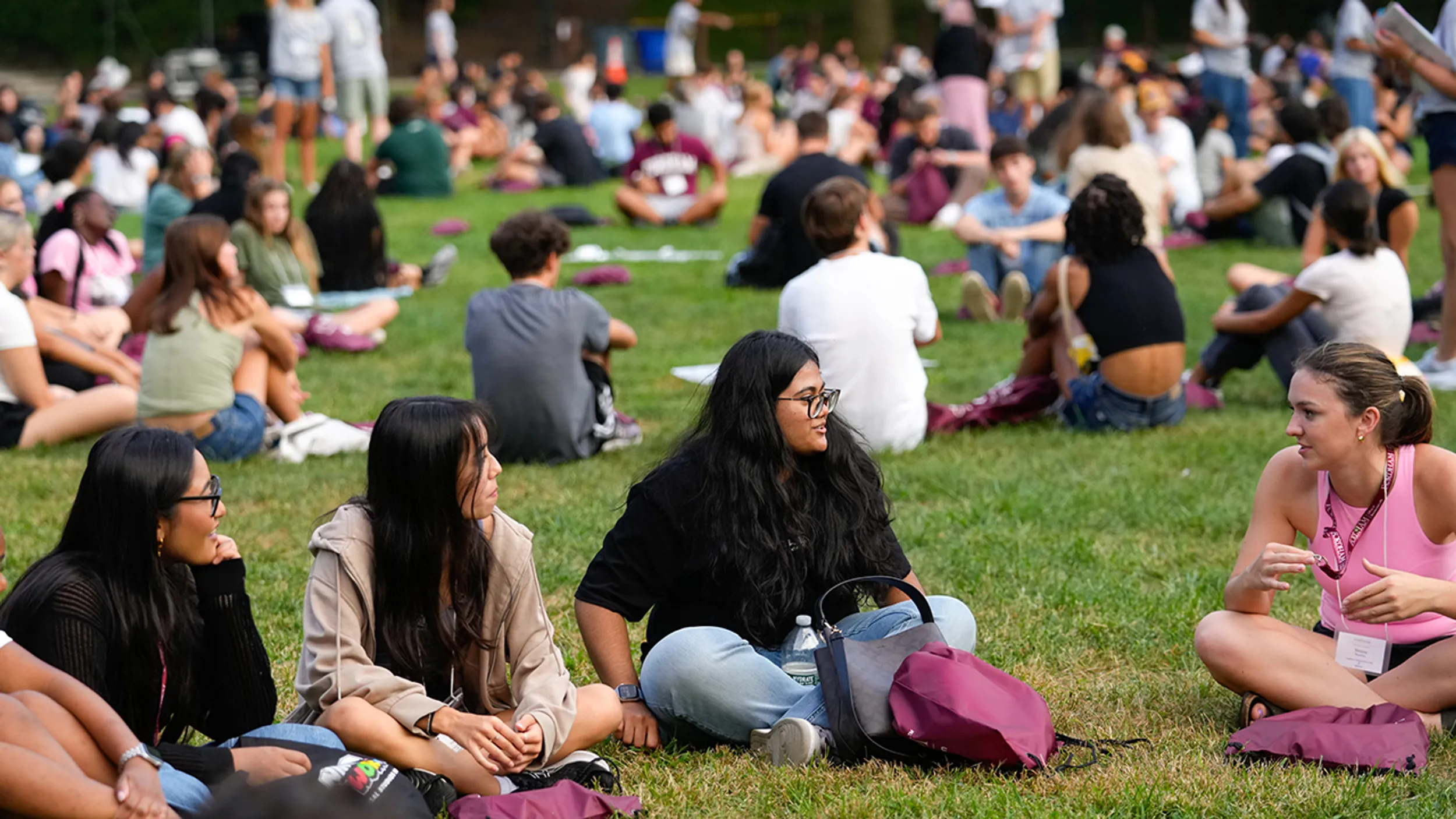Students on Edwards Parade at the Rose Hill campus on move-in day, Aug. 25.