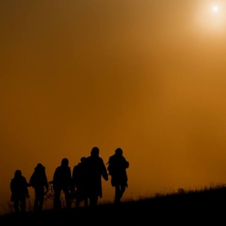 IRLLW Witness Series Image people fleeing at dusk immigrants