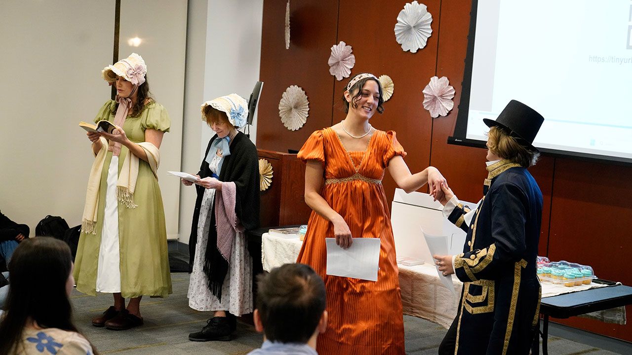 Lauren Kopajtic, Susan Greenfield, and actresses Katie Kopajtic and Noni Alley read a scene from Austen’s satirical novel Northanger Abbey at Rose Hill.
